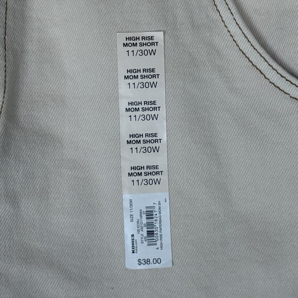 SO Shorts Waist 11/30 Ecru‎ Cream White High Rise Paper Bag Mom Clean Girl NWT - Picture 2 of 8